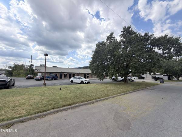 930 Wilcox CT, Kingsport, TN 37660