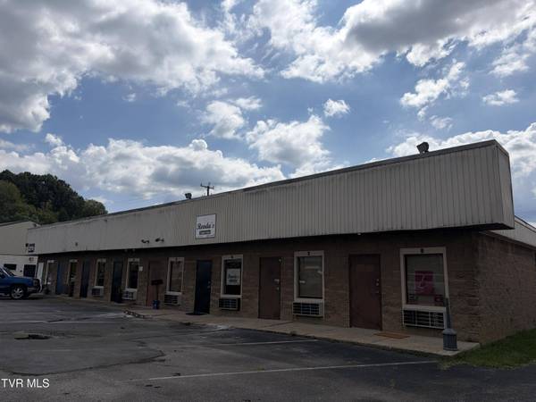 930 Wilcox CT, Kingsport, TN 37660