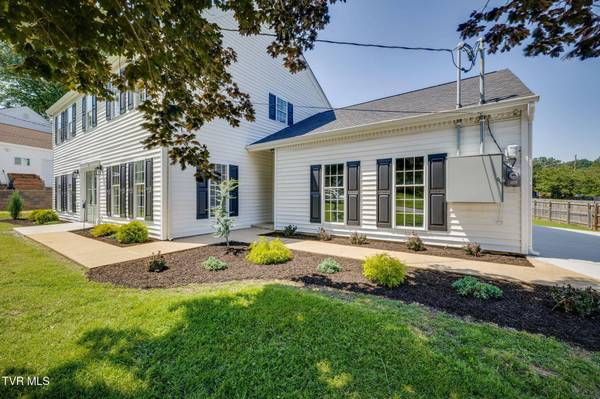 441 Oakmont DR, Kingsport, TN 37663