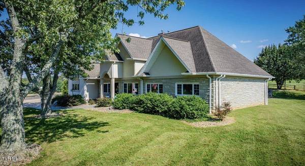 142 Old State Highway 70, Rogersville, TN 37857