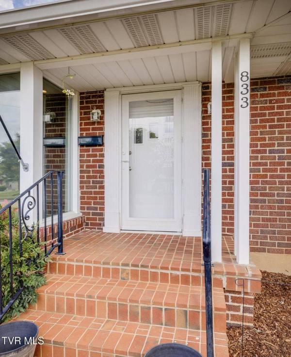 833 Fairmont AVE, Kingsport, TN 37660