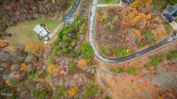 495 Oak Forest PL, Kingsport, TN 37664