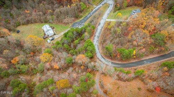 495 Oak Forest PL, Kingsport, TN 37664