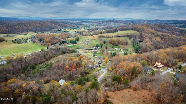 495 Oak Forest PL, Kingsport, TN 37664