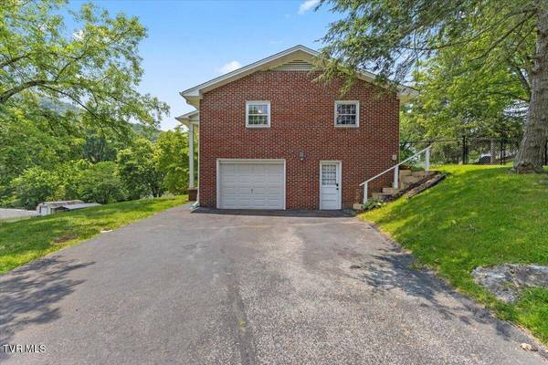 4840 Frontier DR, Kingsport, TN 37664