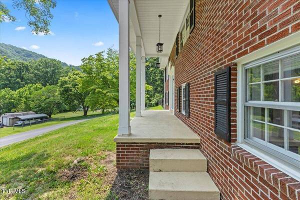 4840 Frontier DR, Kingsport, TN 37664