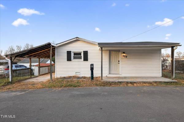 127 Kinley DR, Johnson City, TN 37604