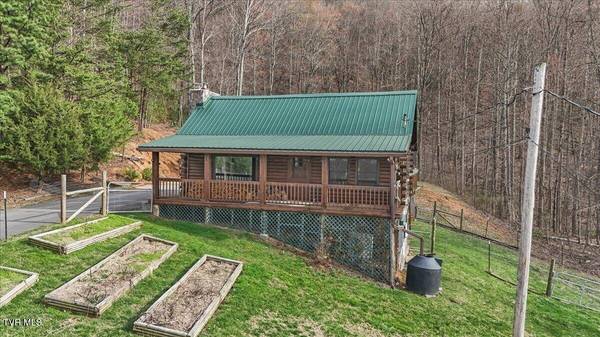 417 Charlie Hicks RD, Jonesborough, TN 37659
