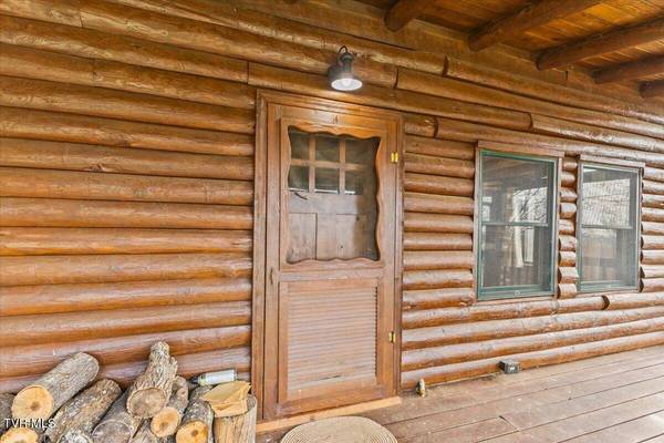 417 Charlie Hicks RD, Jonesborough, TN 37659