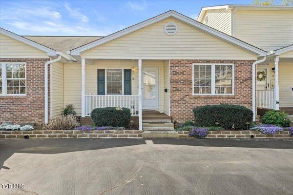 703 Main ST #Apt 3, Elizabethton, TN 37643
