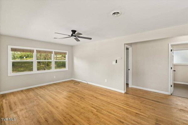 1321 Haga RD, Kingsport, TN 37660