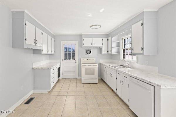 129 Cherrywood LN, Bristol, TN 37620