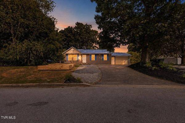 152 Cochran RD, Jonesborough, TN 37659