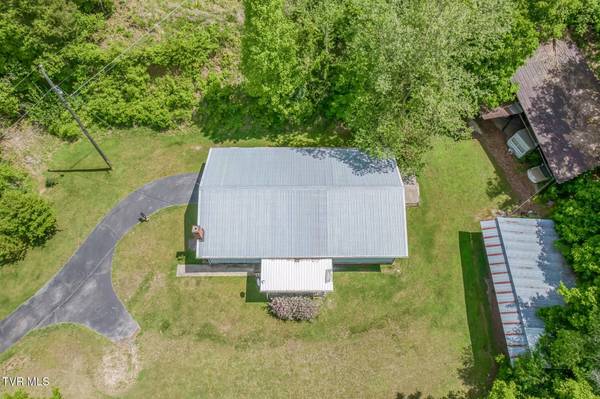 231 Ollis Bowers Hill RD, Kingsport, TN 37664