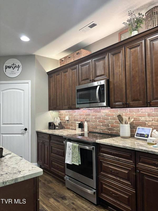 237 Eden DR, Telford, TN 37690
