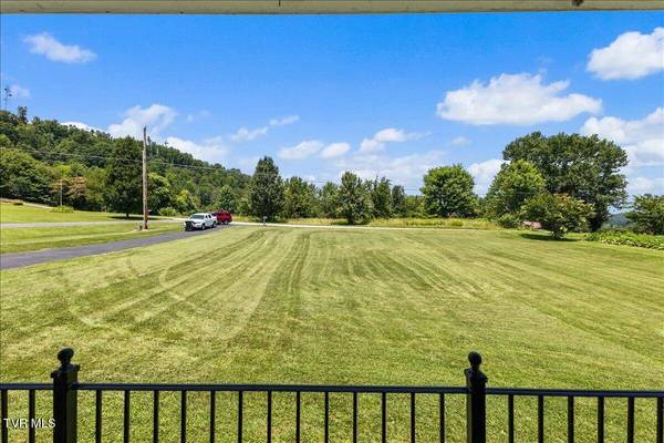 164 Ramsey DR, Gray, TN 37615