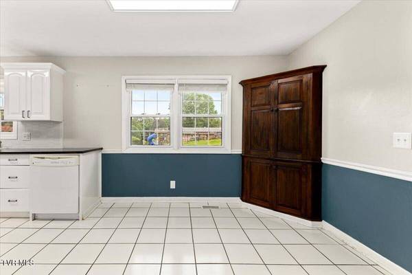 233 Piercy ST, Blountville, TN 37617