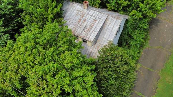 9381 Crescent dr, Glade Spring, VA 24340