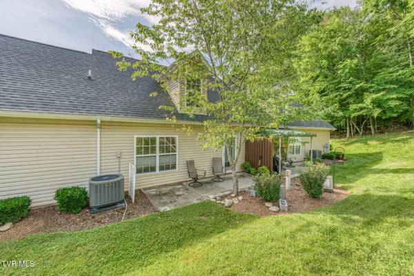 603 Stratford CT #603, Gray, TN 37615