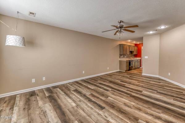 603 Stratford CT #603, Gray, TN 37615