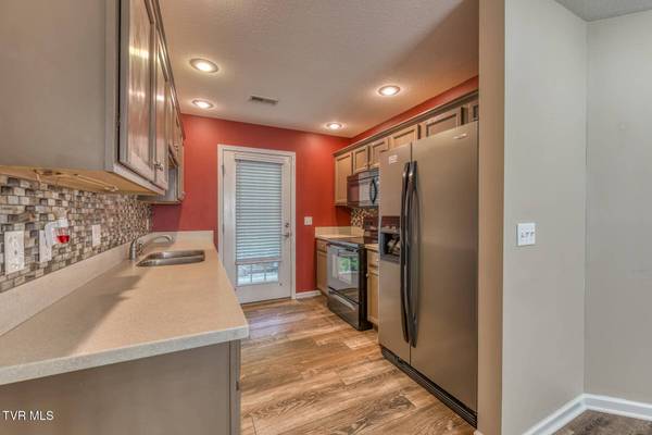 603 Stratford CT #603, Gray, TN 37615