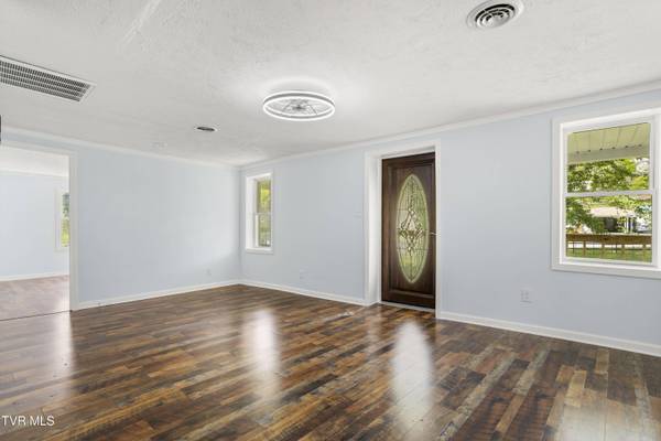 1219 Ledford ST, Elizabethton, TN 37643