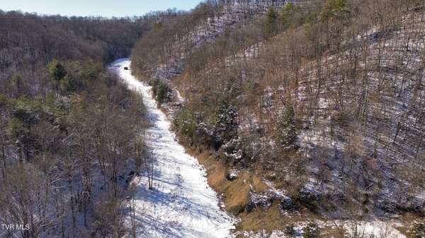 235 Bear Hollow RD, Bristol, TN 37620