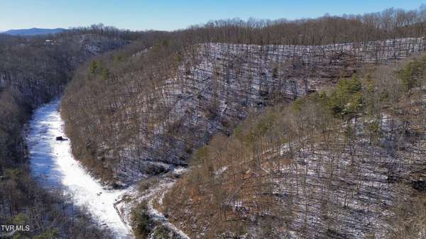 235 Bear Hollow RD, Bristol, TN 37620