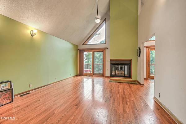 190 Sycamore CIR, Jonesborough, TN 37659