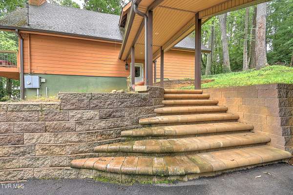 190 Sycamore CIR, Jonesborough, TN 37659