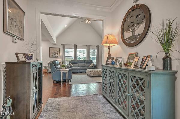 1233 Hawley RD, Blountville, TN 37617