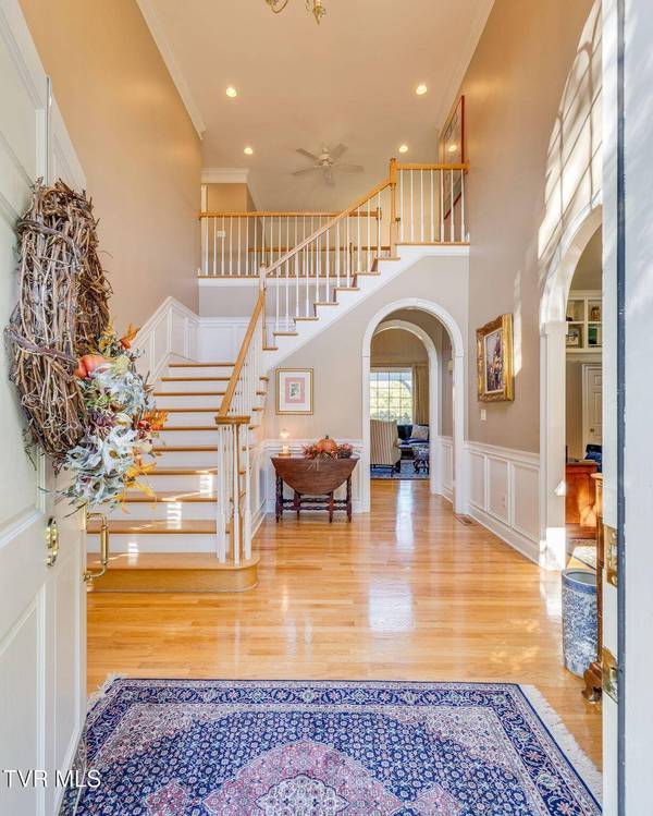 9 Dove Tree LN, Jonesborough, TN 37659