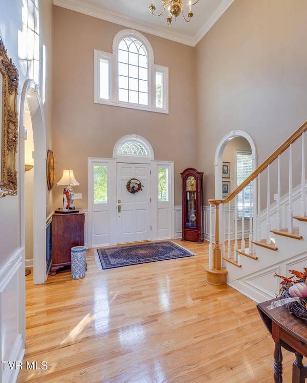9 Dove Tree LN, Jonesborough, TN 37659