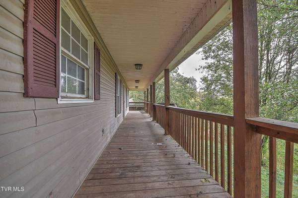 1711 Granby RD, Kingsport, TN 37660