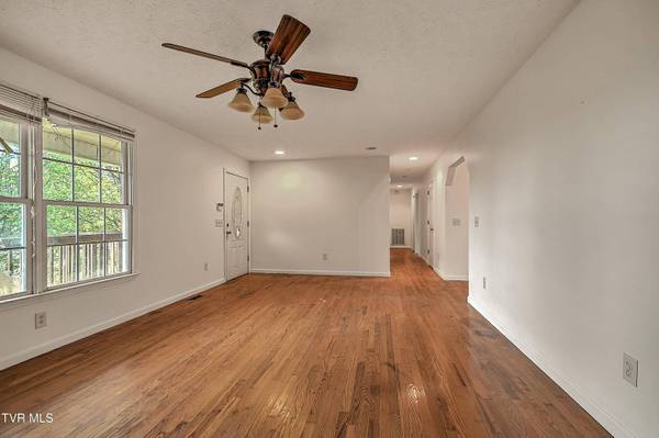 1711 Granby RD, Kingsport, TN 37660