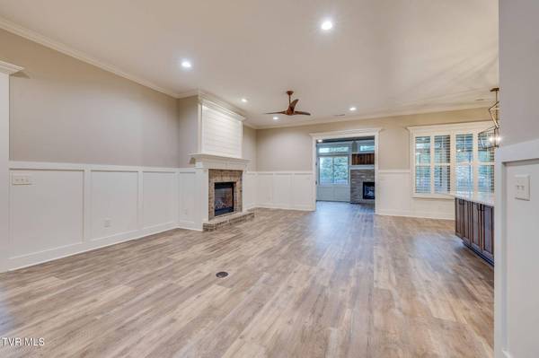 1517 Conestoga Pass, Johnson City, TN 37601