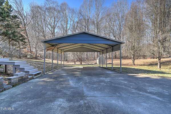 191 Neeley PL, Blountville, TN 37617