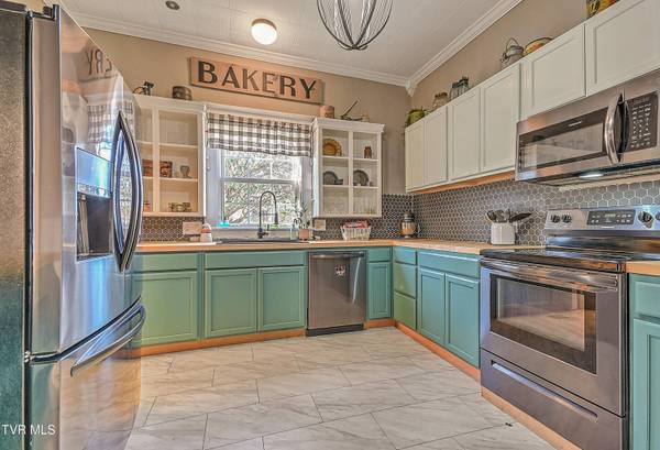 630 Maple ST, Johnson City, TN 37601