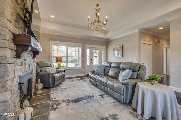 1195 Panoramic VIS, Johnson City, TN 37615