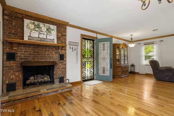 104 Ridgemont ST, Bristol, TN 37620