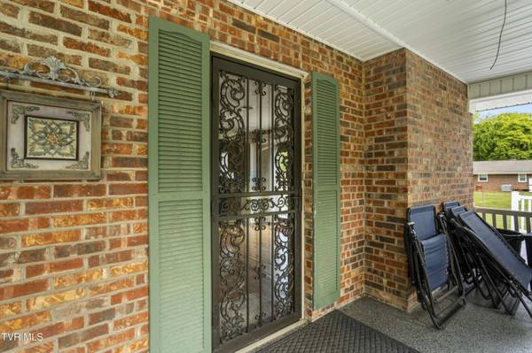 104 Ridgemont ST, Bristol, TN 37620