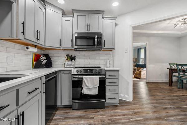 200 Bell Flower CT, Kingsport, TN 37663