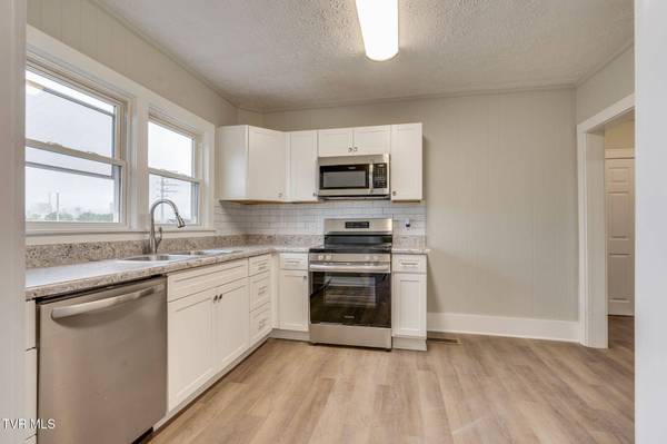 645 Jackson ST, Kingsport, TN 37660