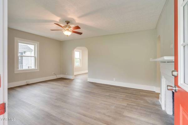 645 Jackson ST, Kingsport, TN 37660