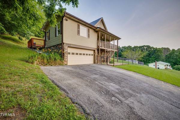 9484 Loudon DR, Bristol, VA 24202