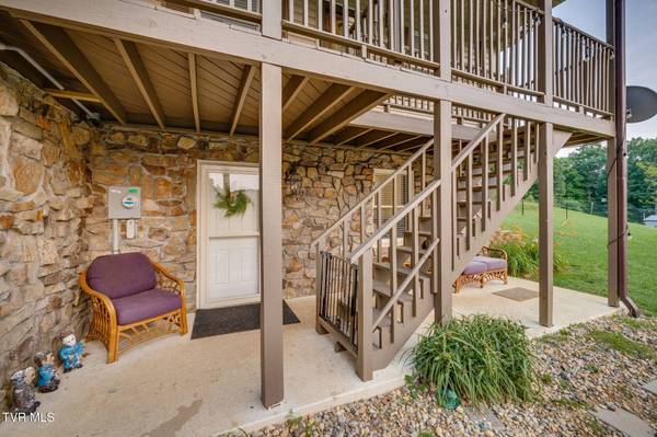 9484 Loudon DR, Bristol, VA 24202