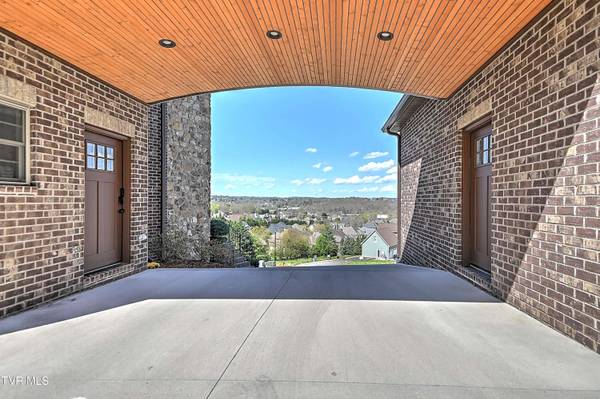 1624 Conestoga, Johnson City, TN 37601