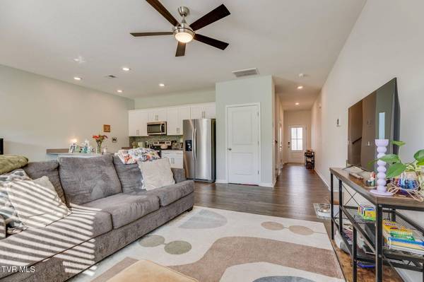 1027 Saylors PL, Jonesborough, TN 37659