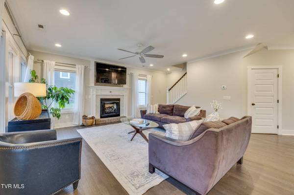 2572 Bridgeforth XING, Kingsport, TN 37660