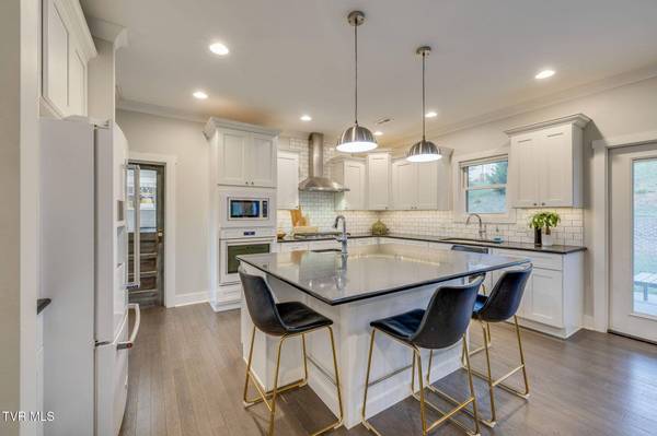 2572 Bridgeforth XING, Kingsport, TN 37660